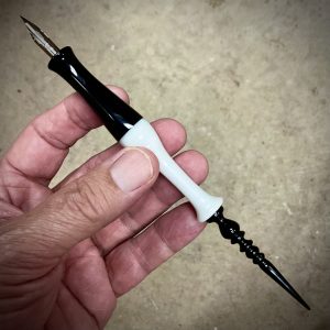 "Black 'n White" Handmade Professional Calligraphy Pen (straight pen)