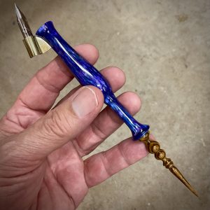 "Blurple" (blue/purple) Handmade Professional Calligraphy Pen (oblique)