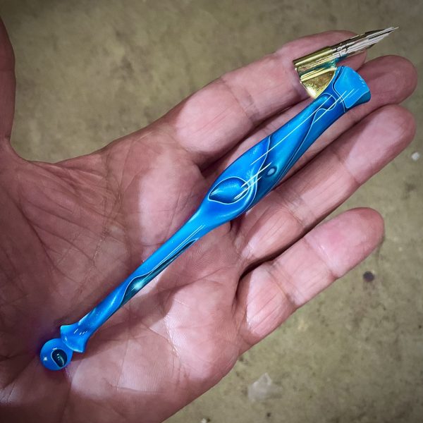"Sweet Baby Blue" Acrylic Oblique, handmade professional calligraphy pen - Image 2