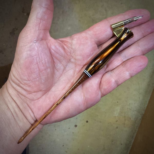 "Rootbeer Classic" Short Magnusson Handmade Oblique Calligraphy Pen - Image 2